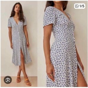 NWT New Reformation Locklin Bombay Dress 8 Blue and White Floral Midi Dress